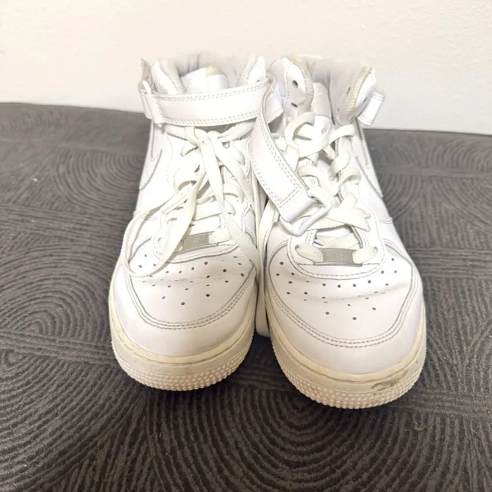 Nike Air Force 1 Mid White, Youth 7Y / Women's 8.5